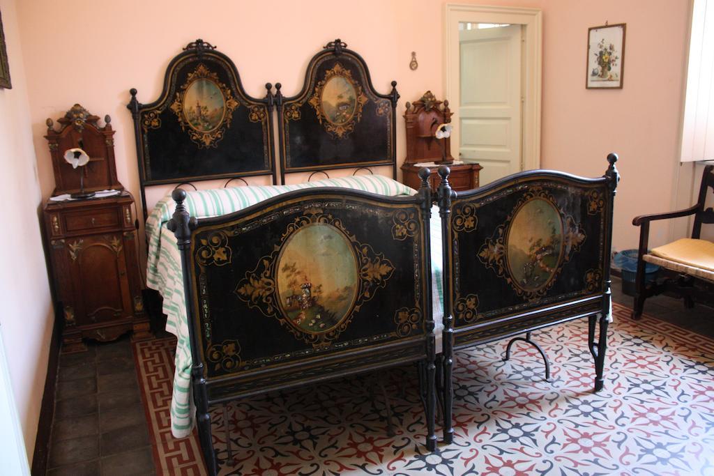 B&B Sotto I Pini Zafferana Etnea Cameră foto